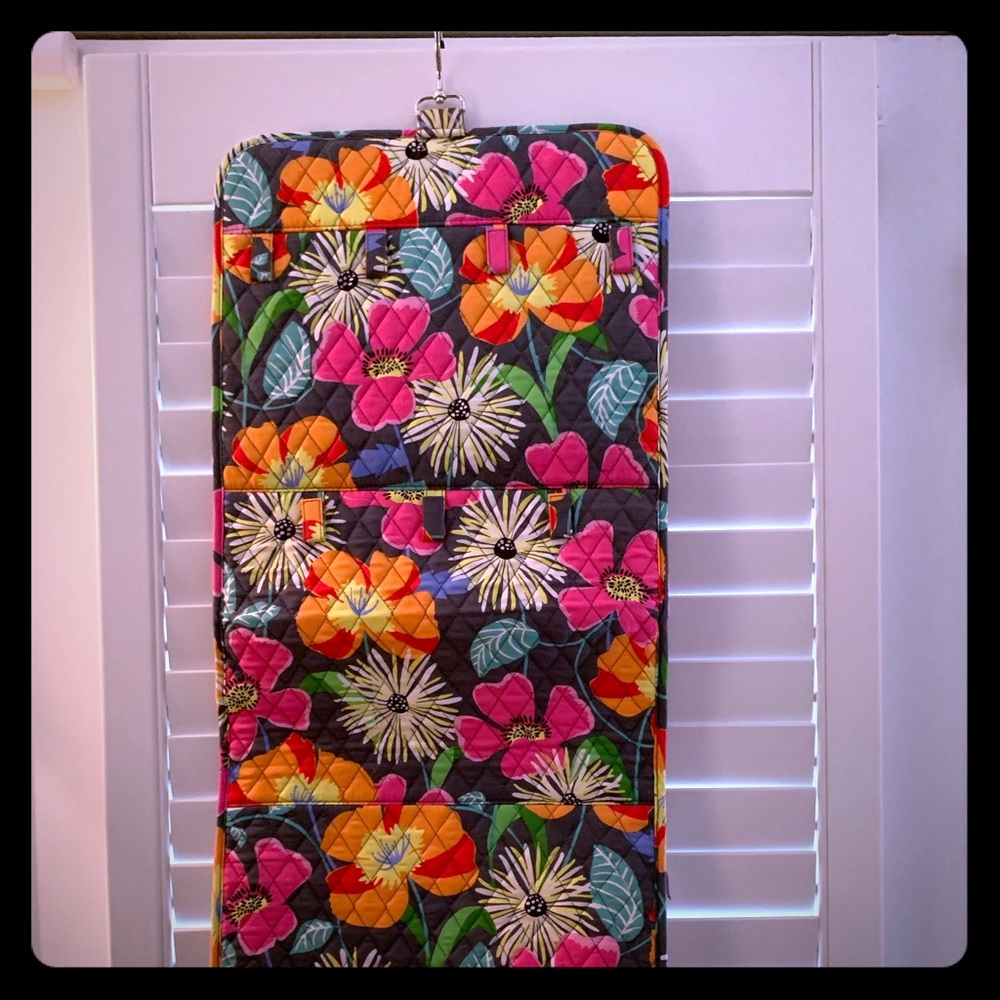 Vera Bradley Hanging Organizer Jazzy Blooms